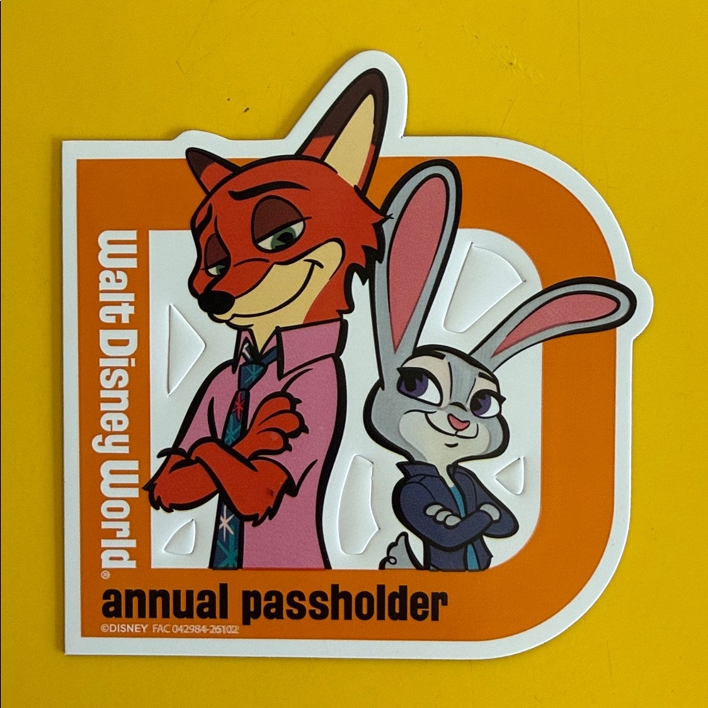 Disney Zootopia Annual Passholder 2025 magnet